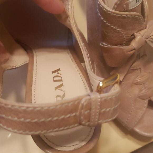 Prada heels - Picture 5 of 11